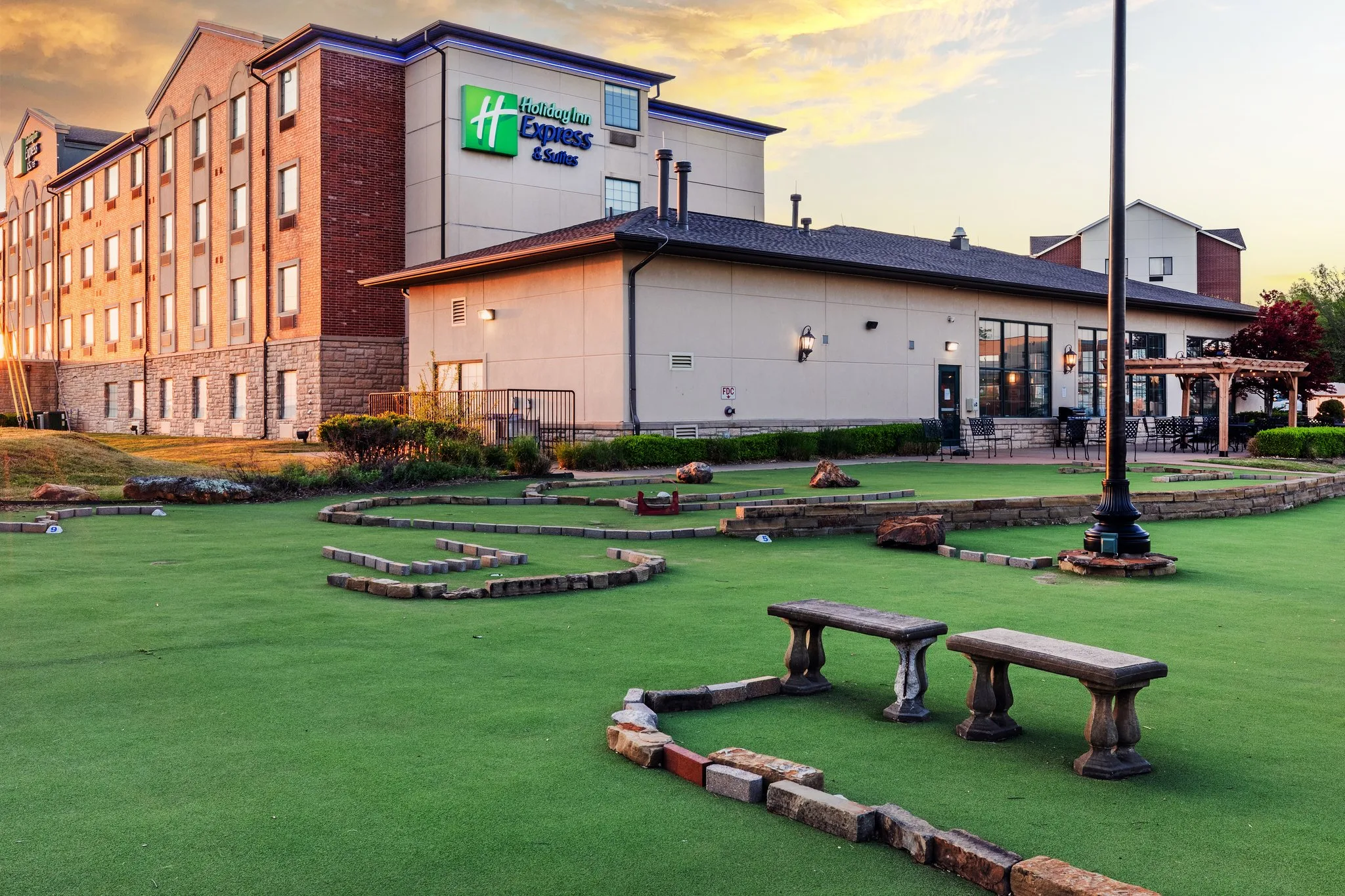 Holiday Inn Express & Suites Tulsa S Broken Arrow Hwy 51 by IHG primary photo