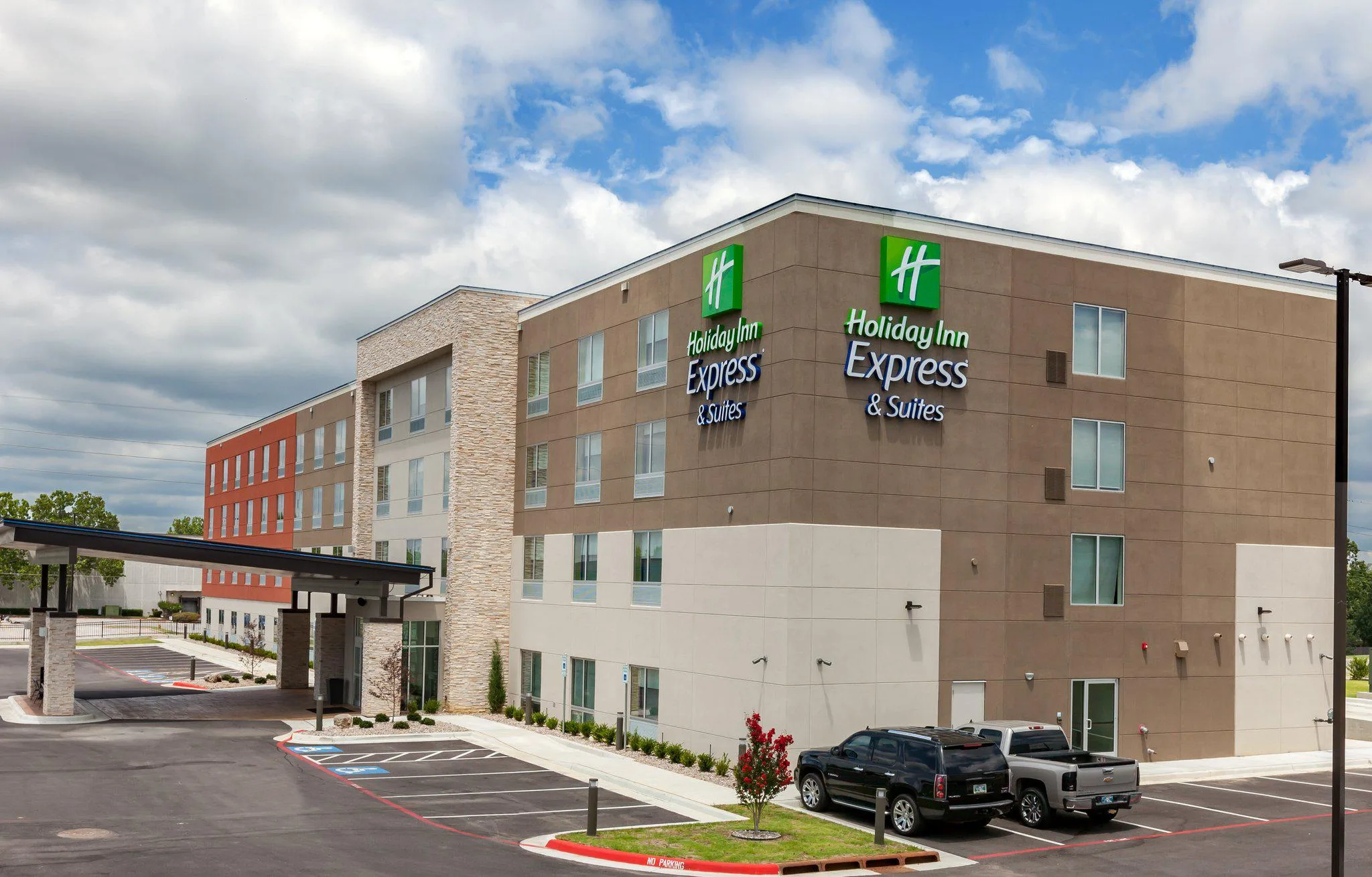Holiday Inn Express & Suites Tulsa South - Woodland Hills by IHG primary photo