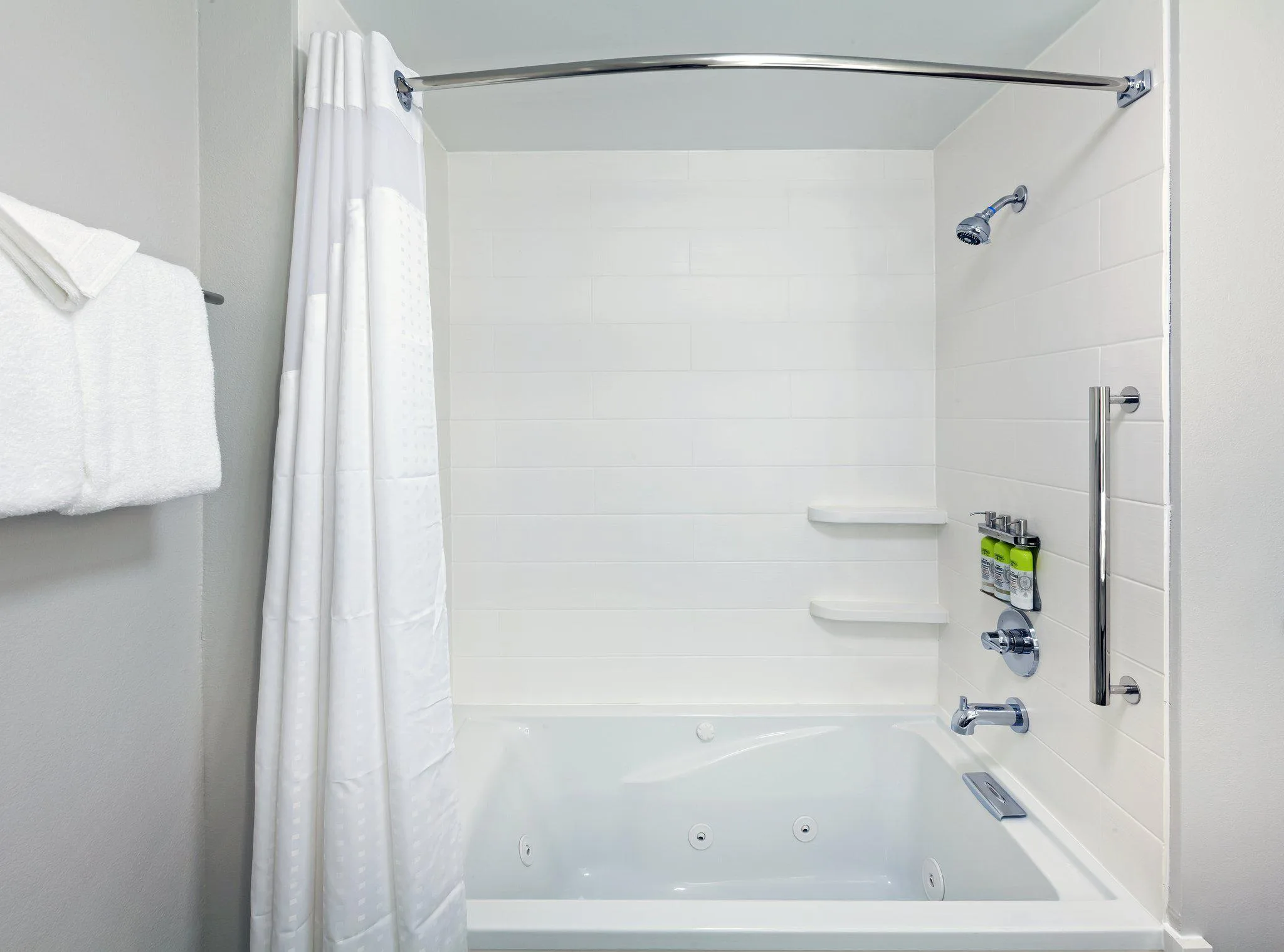 Holiday Inn Express & Suites Tulsa South - Woodland Hills by IHG gallery image