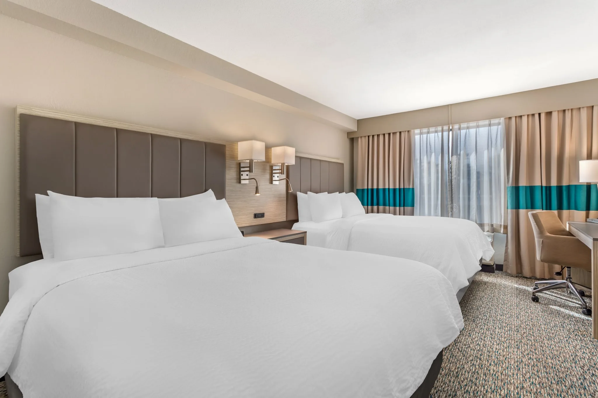 Holiday Inn Knoxville N - Merchant Drive by IHG gallery image
