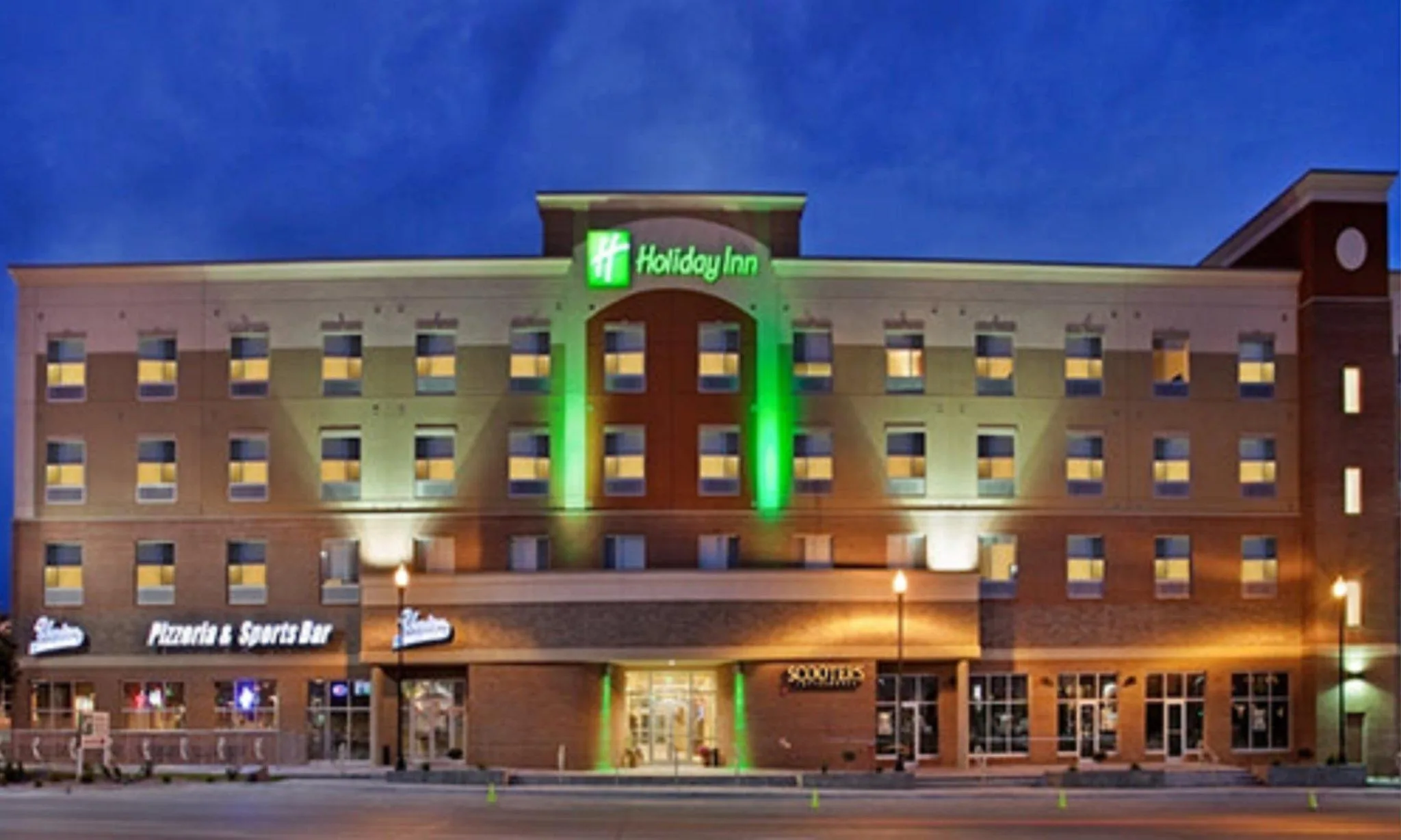 Holiday Inn Omaha Downtown - Waterpark by IHG primary photo