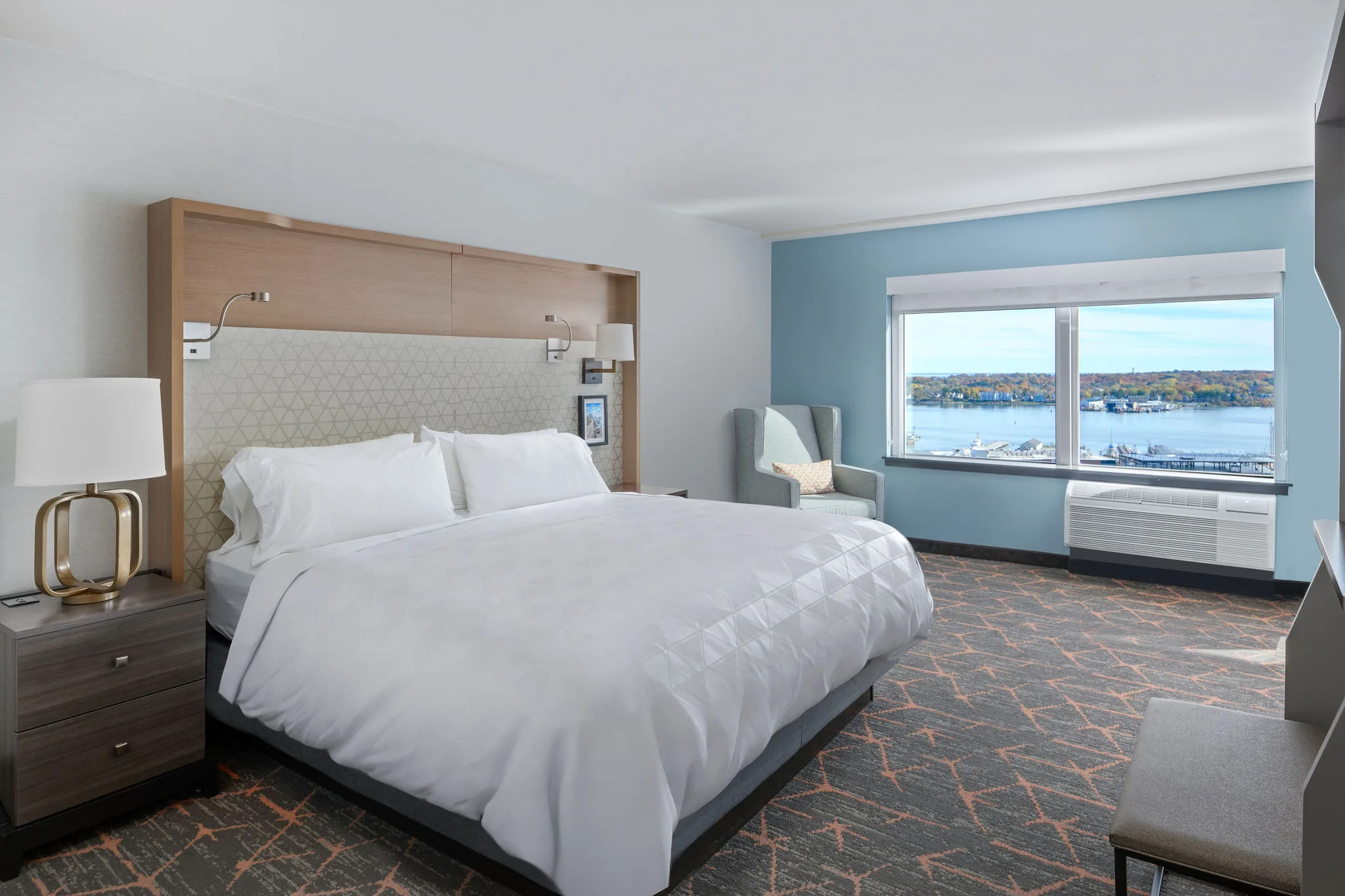Holiday Inn Portland-By The Bay gallery image