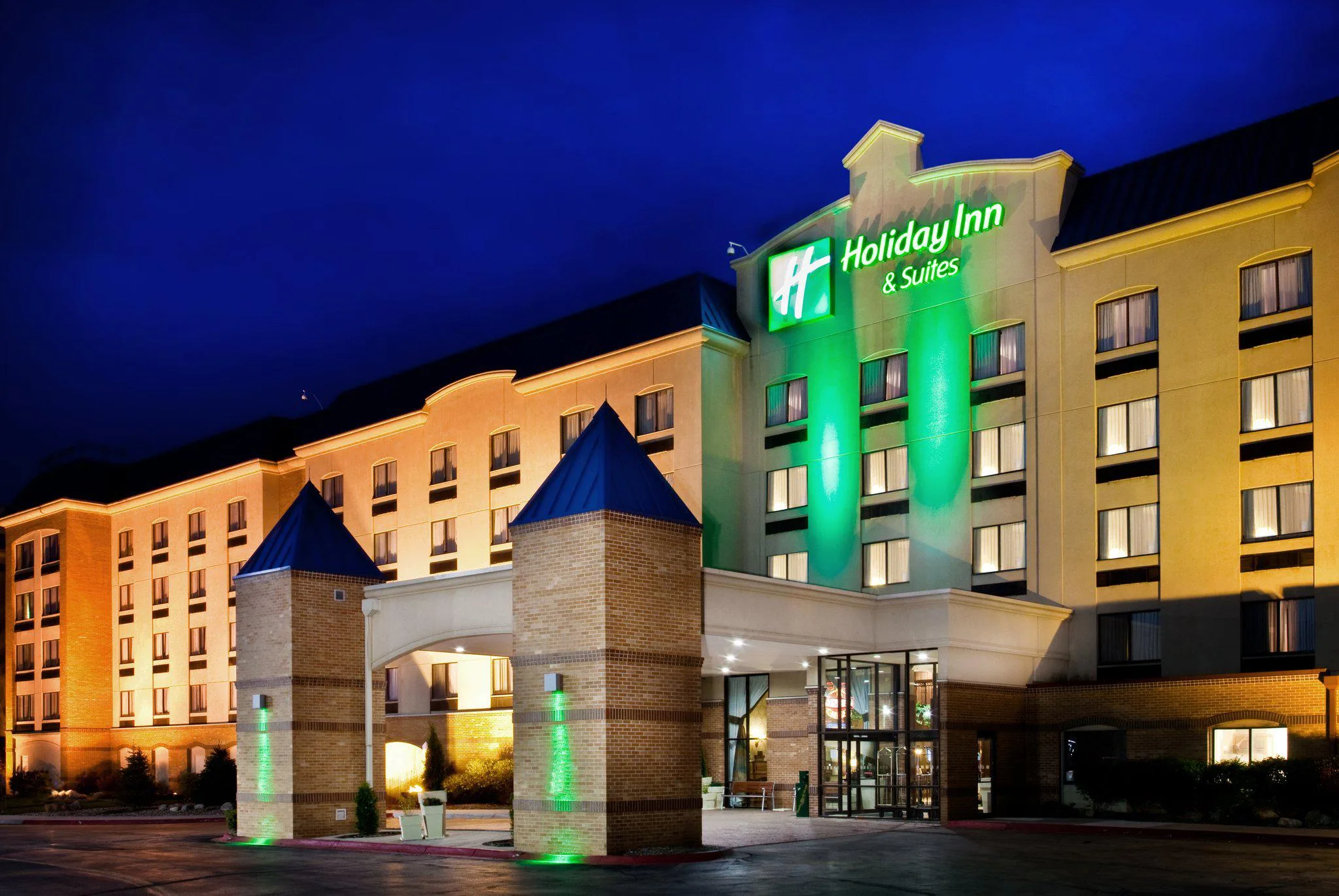 Holiday Inn & Suites Council Bluffs-I-29 by IHG primary photo