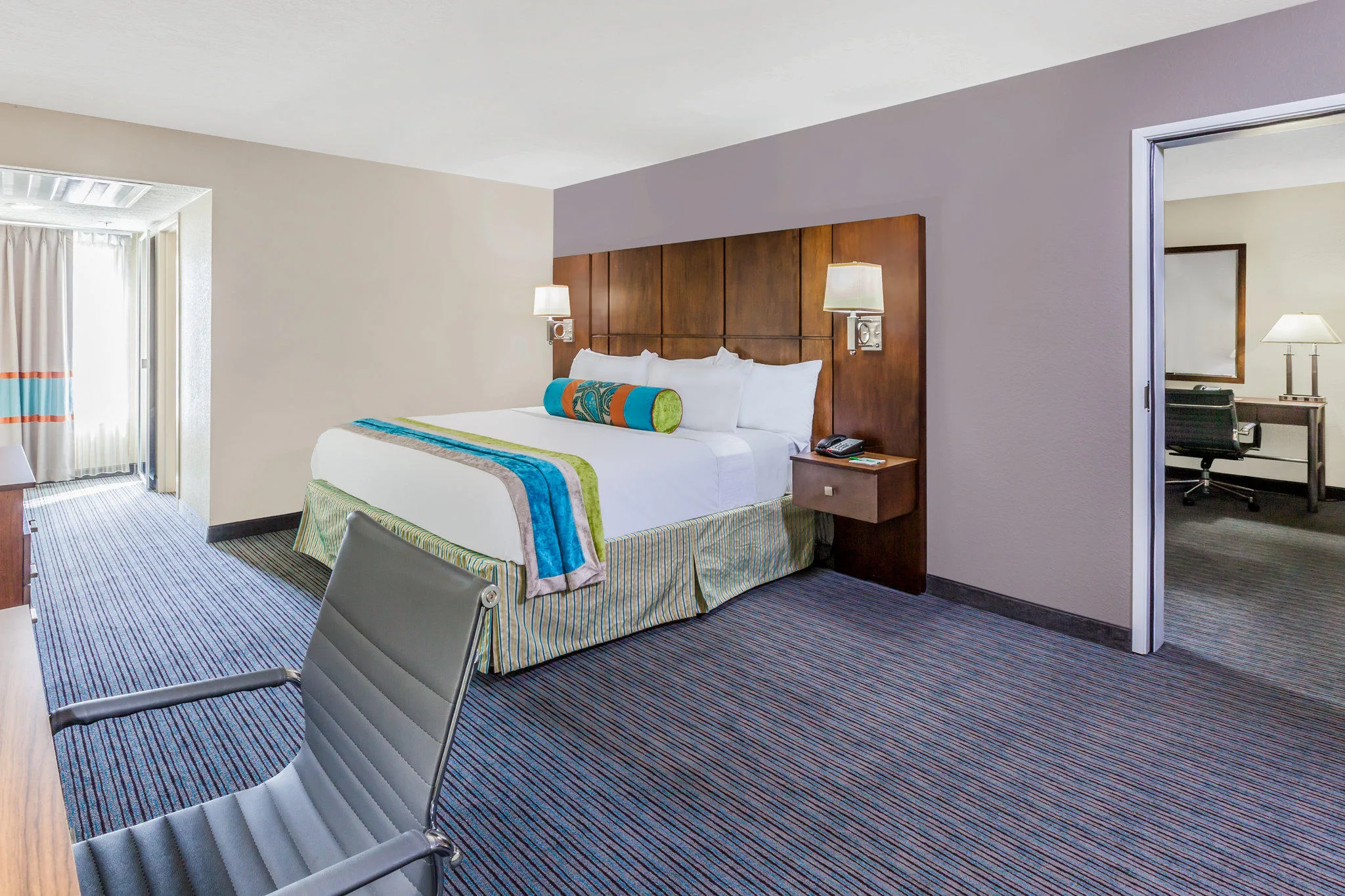 Holiday Inn & Suites Oklahoma City North by IHG gallery image