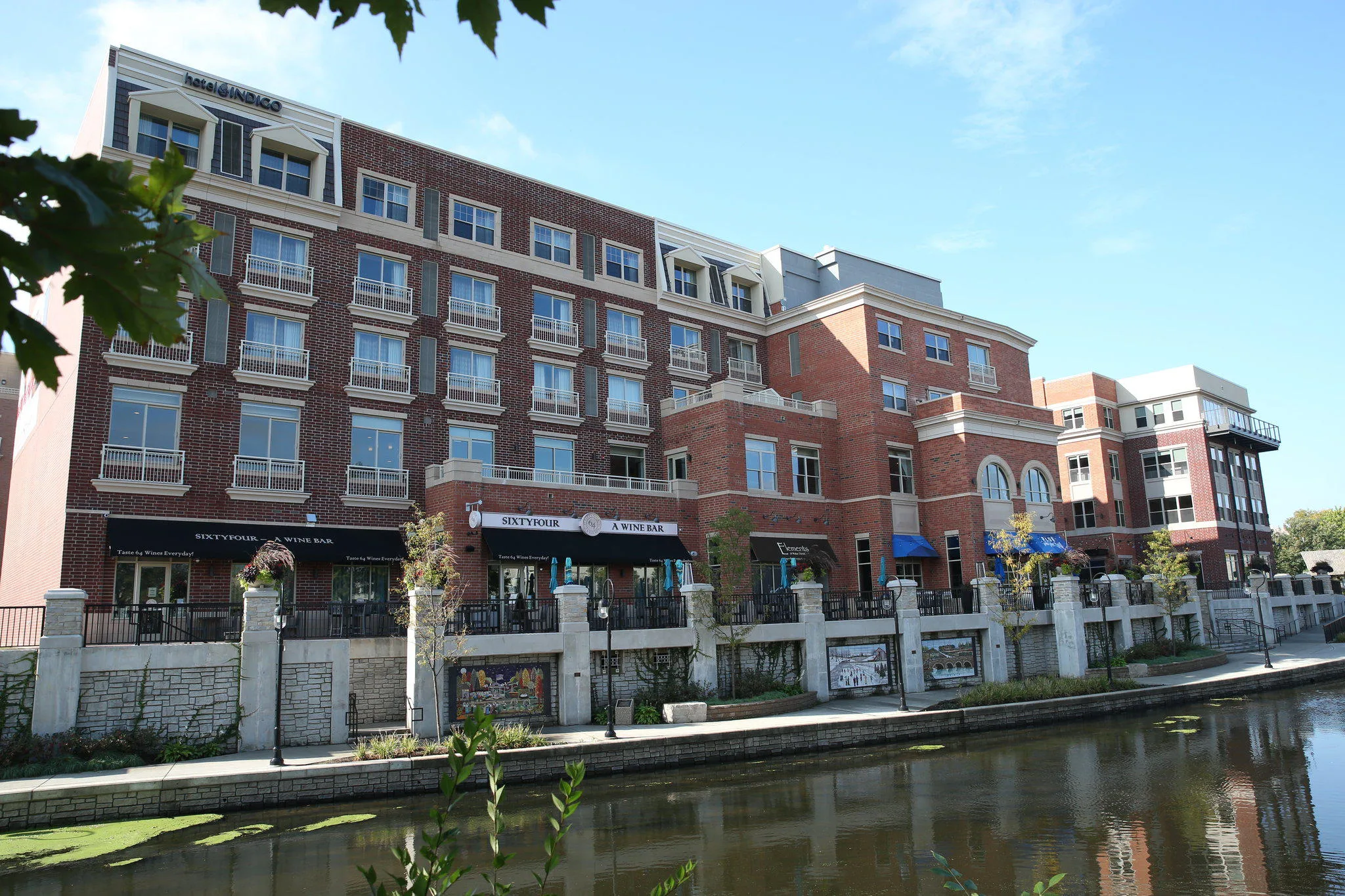 Hotel Indigo Naperville Riverwalk by IHG primary photo
