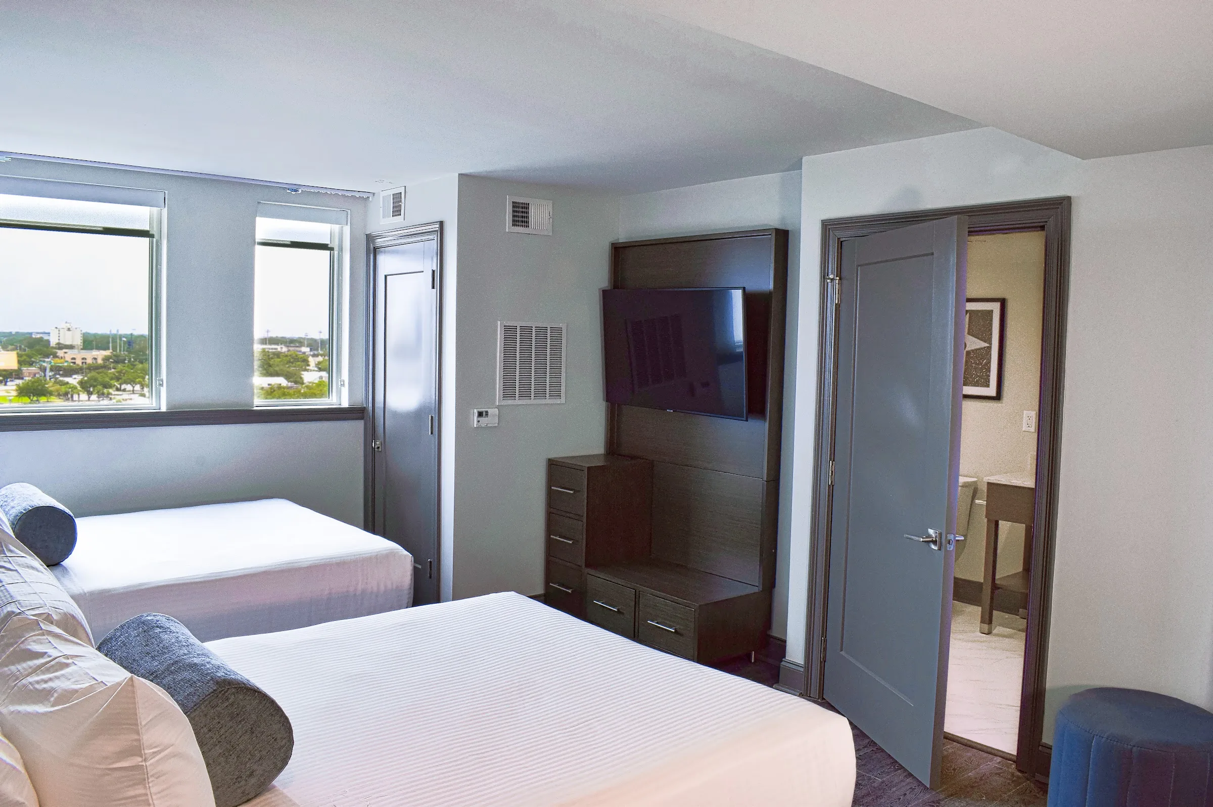 Hotel Legends gallery image