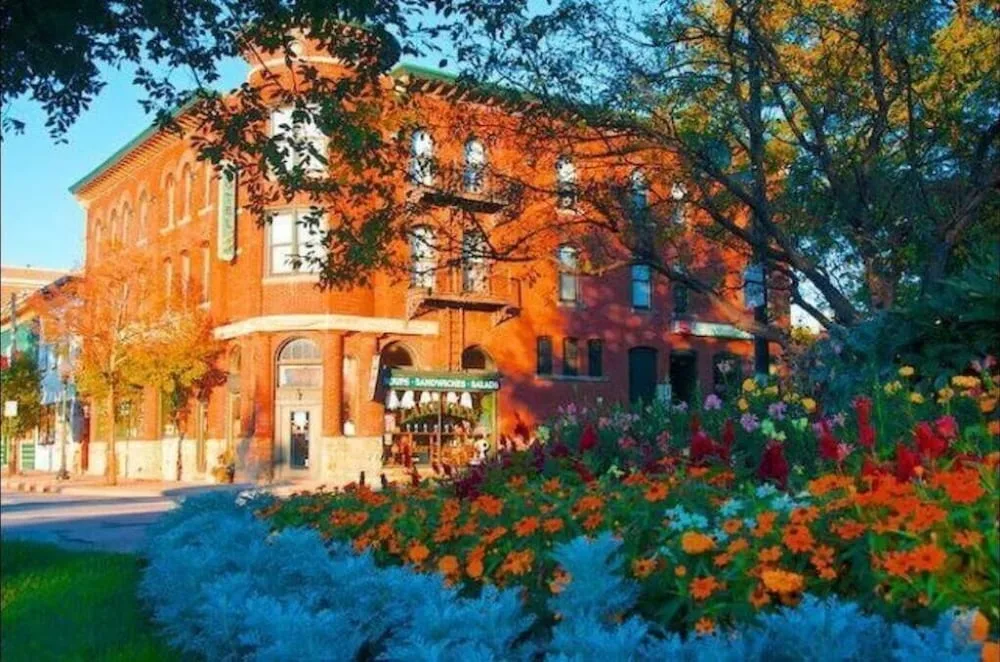 Hotel Ruby Marie primary photo