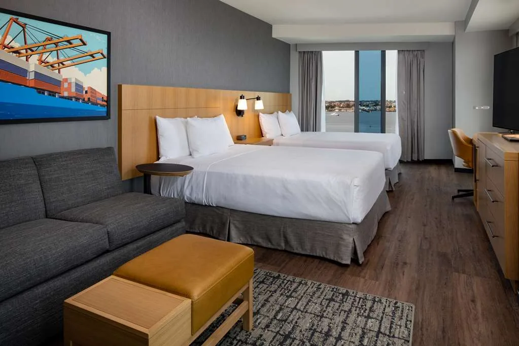 Hyatt Place Boston / Seaport District gallery image