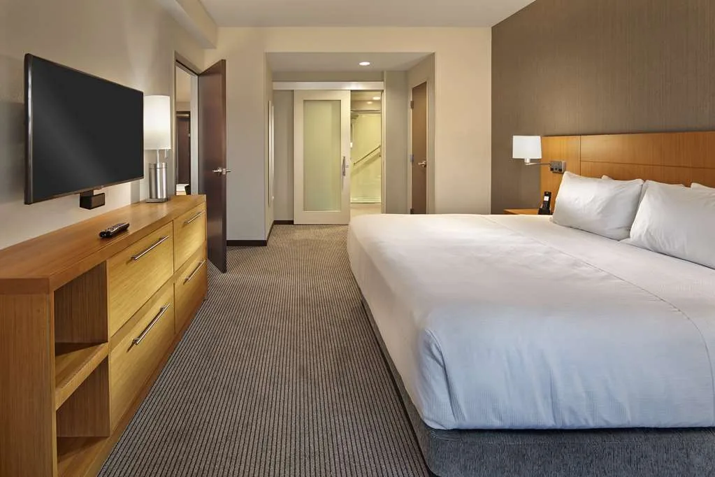 Hyatt Place Warwick Providence Airport gallery image