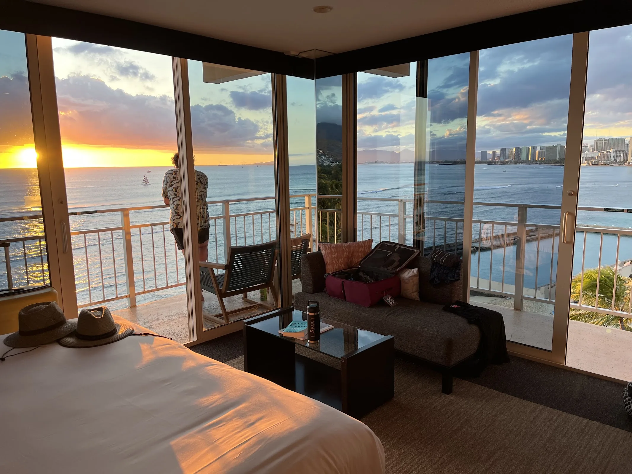 Kaimana Beach Hotel gallery image