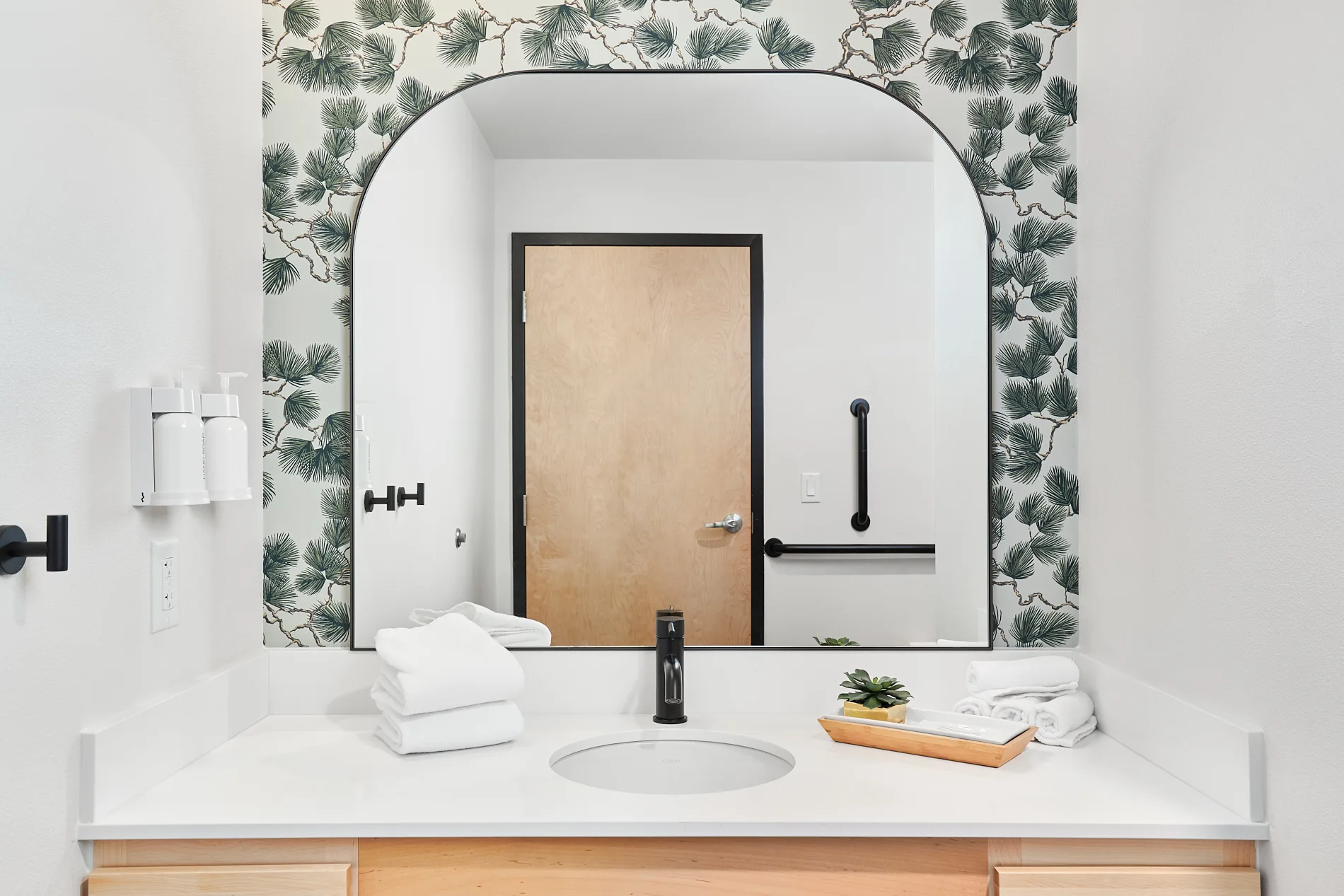 Kinship Landing gallery image