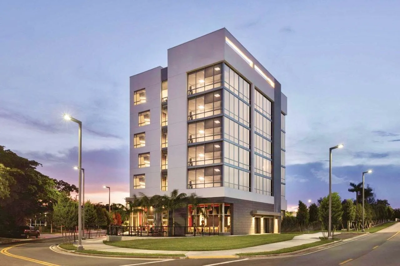 Kompose Boutique Hotel Miami Airport primary photo