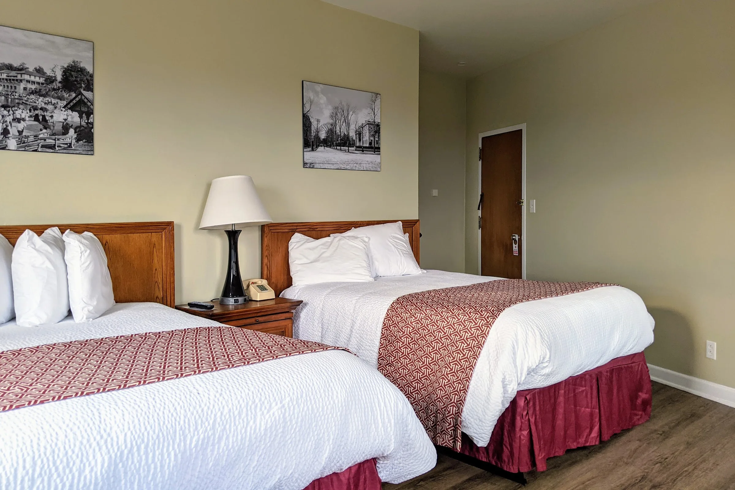 Lenox Hotel & Suites gallery image