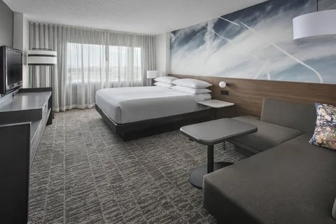 Newark Liberty International Airport Marriott gallery image