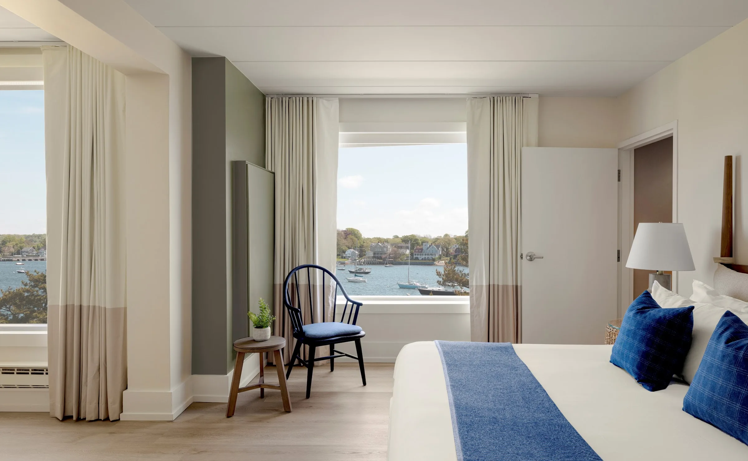 Newport Harbor Island Resort gallery image