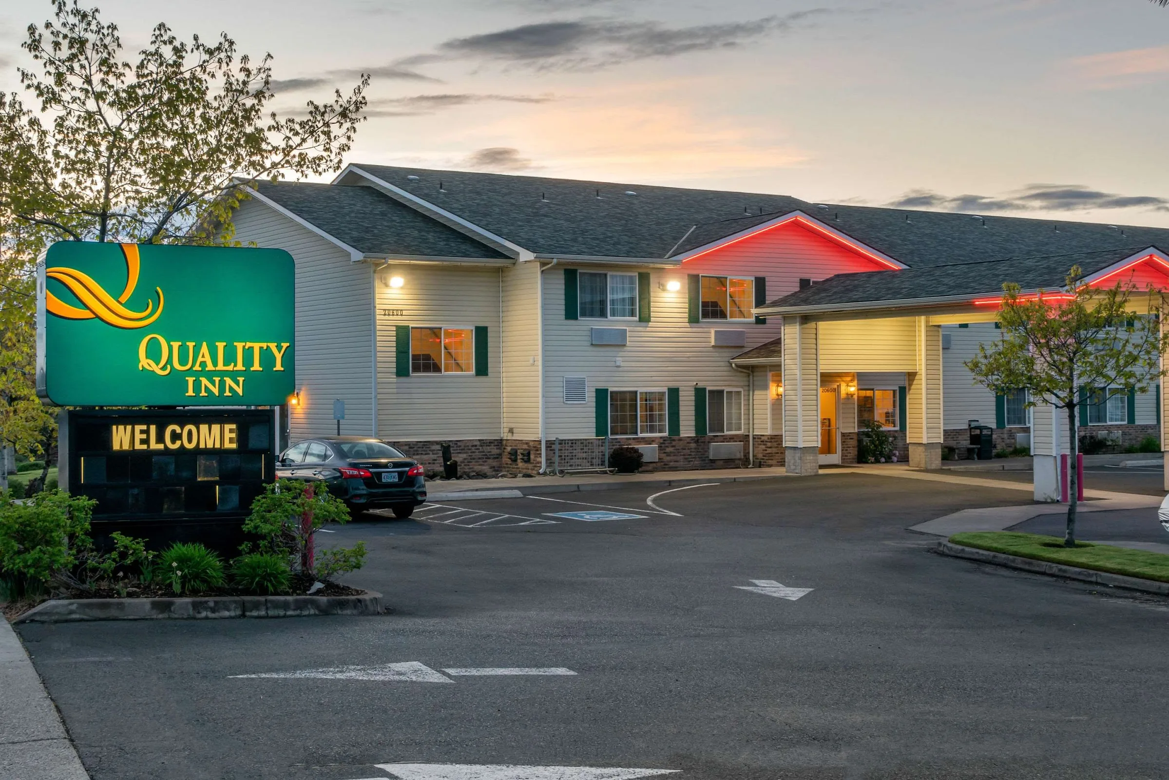 Quality Inn Bend North primary photo