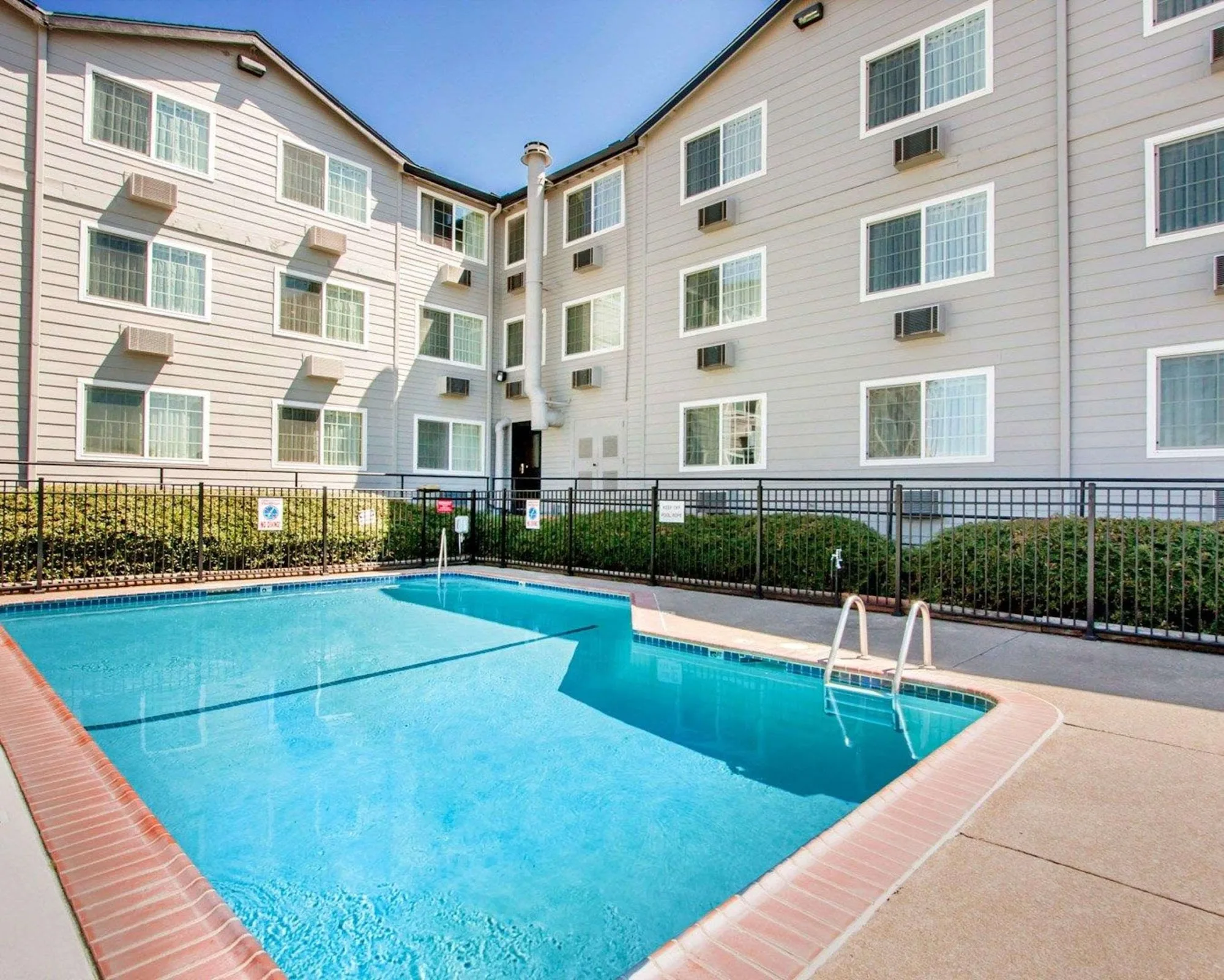 Quality Inn & Suites Springfield - Eugene North gallery image