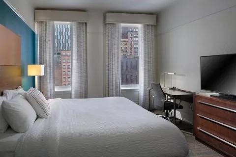 Residence Inn by Marriott Cleveland Downtown gallery image