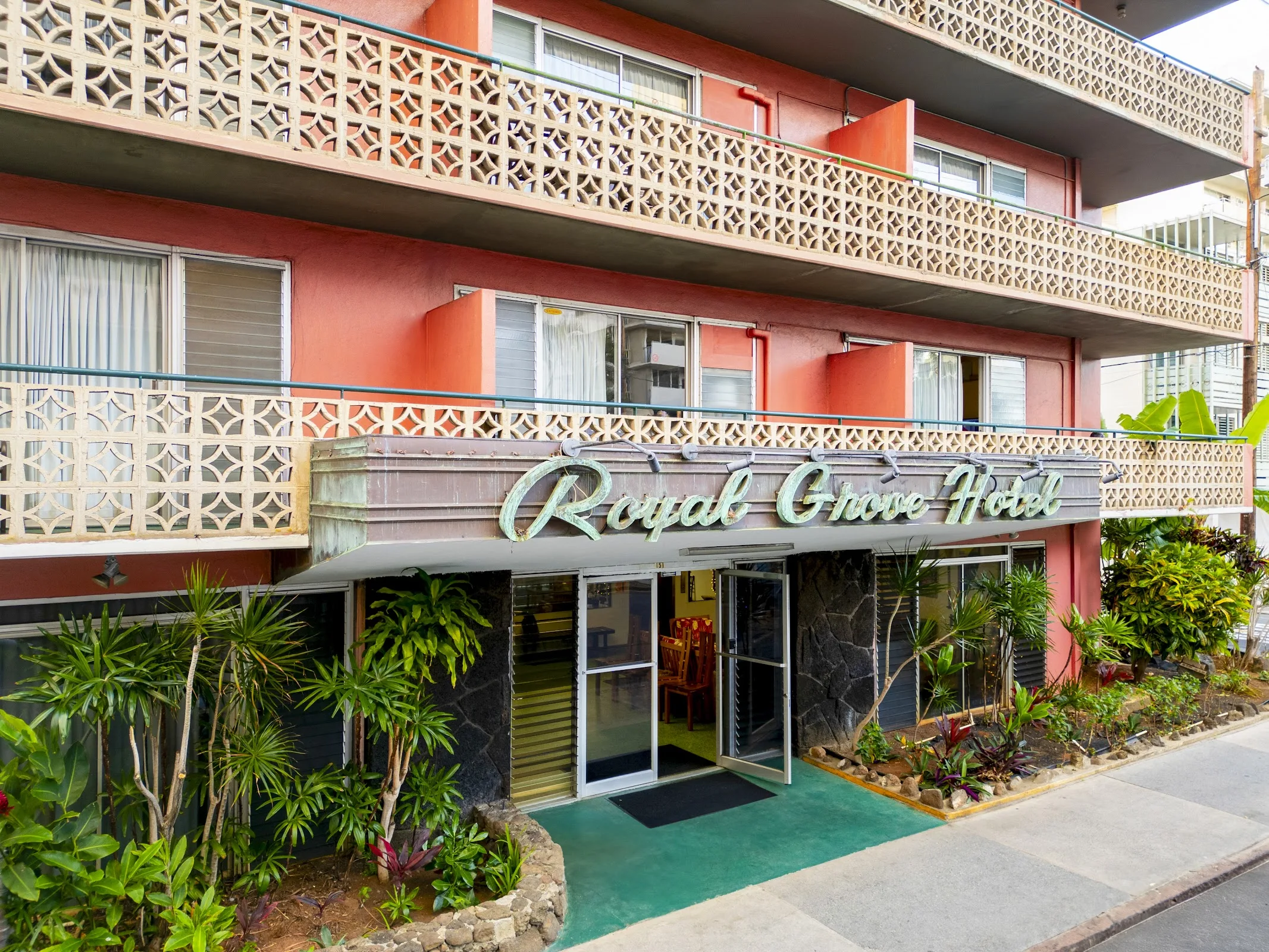 Royal Grove Waikiki primary photo