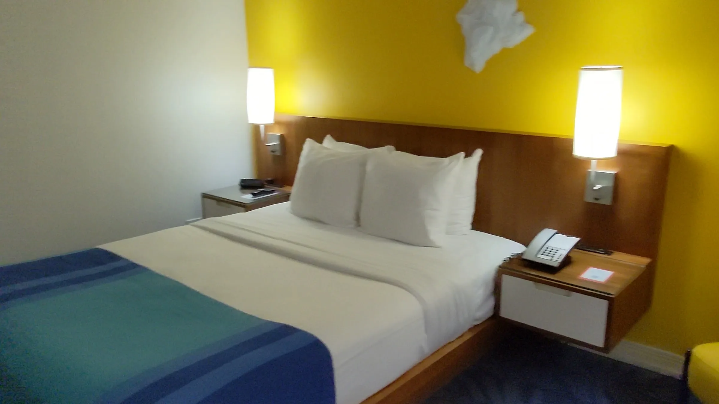 Shoreline Hotel Waikiki gallery image