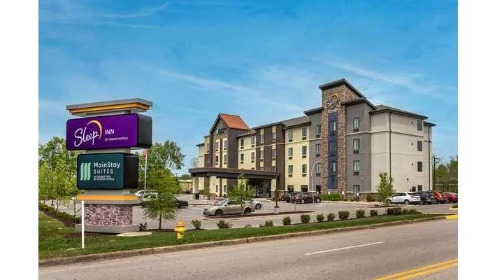 Sleep Inn Bowling Green North primary photo