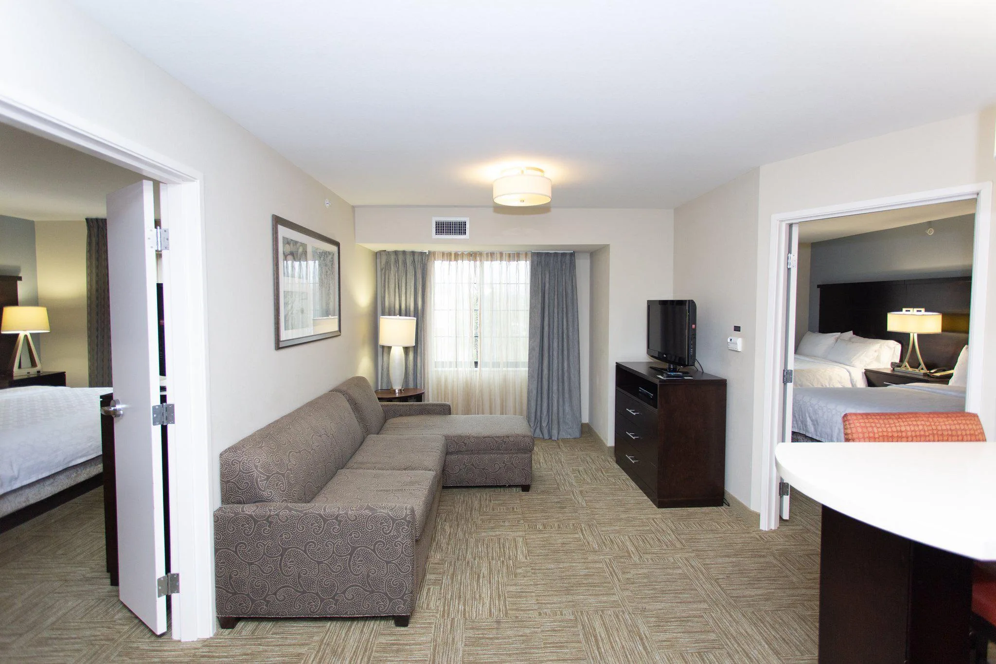 Staybridge Suites Bowling Green by IHG gallery image