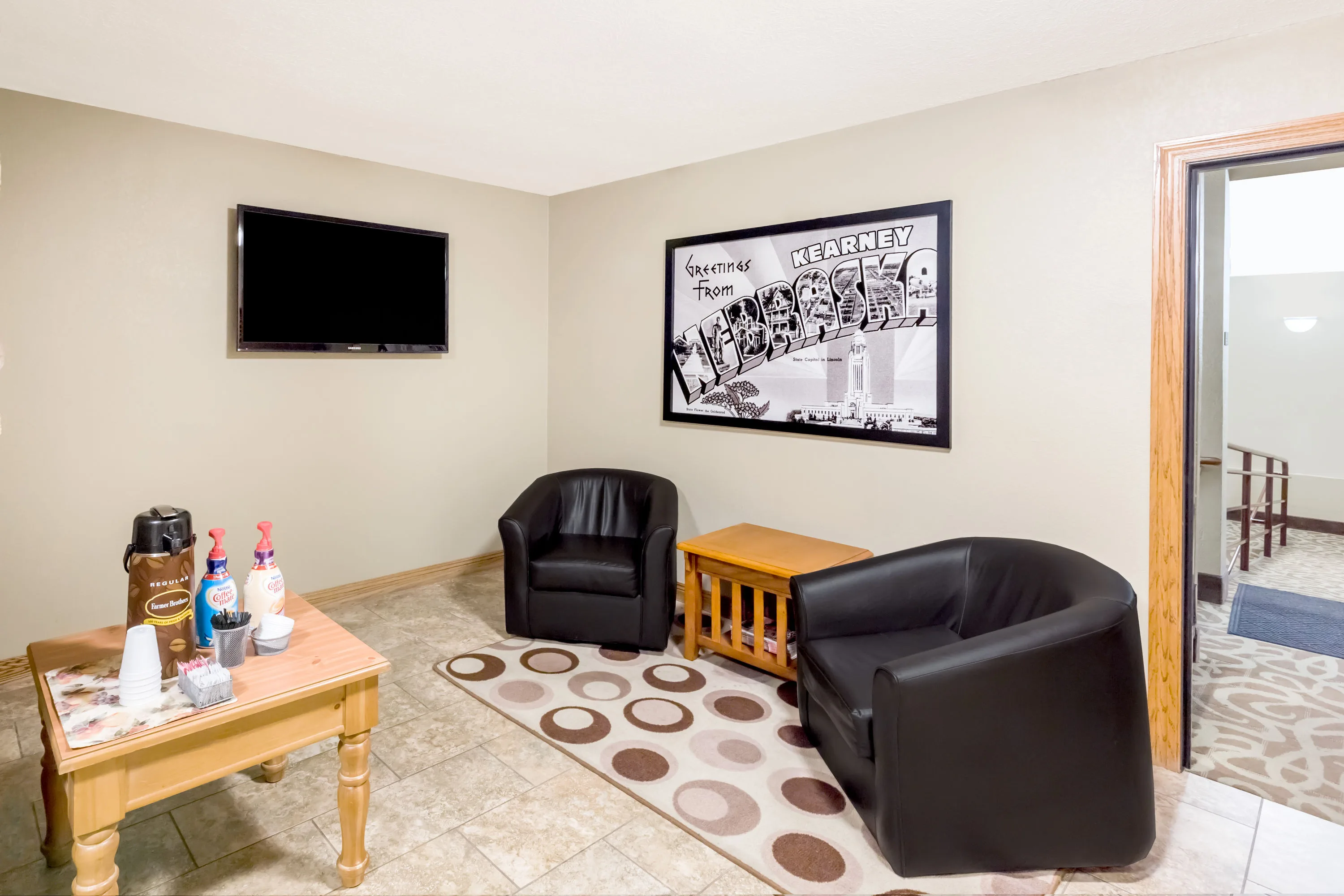 Super 8 by Wyndham Kearney gallery image