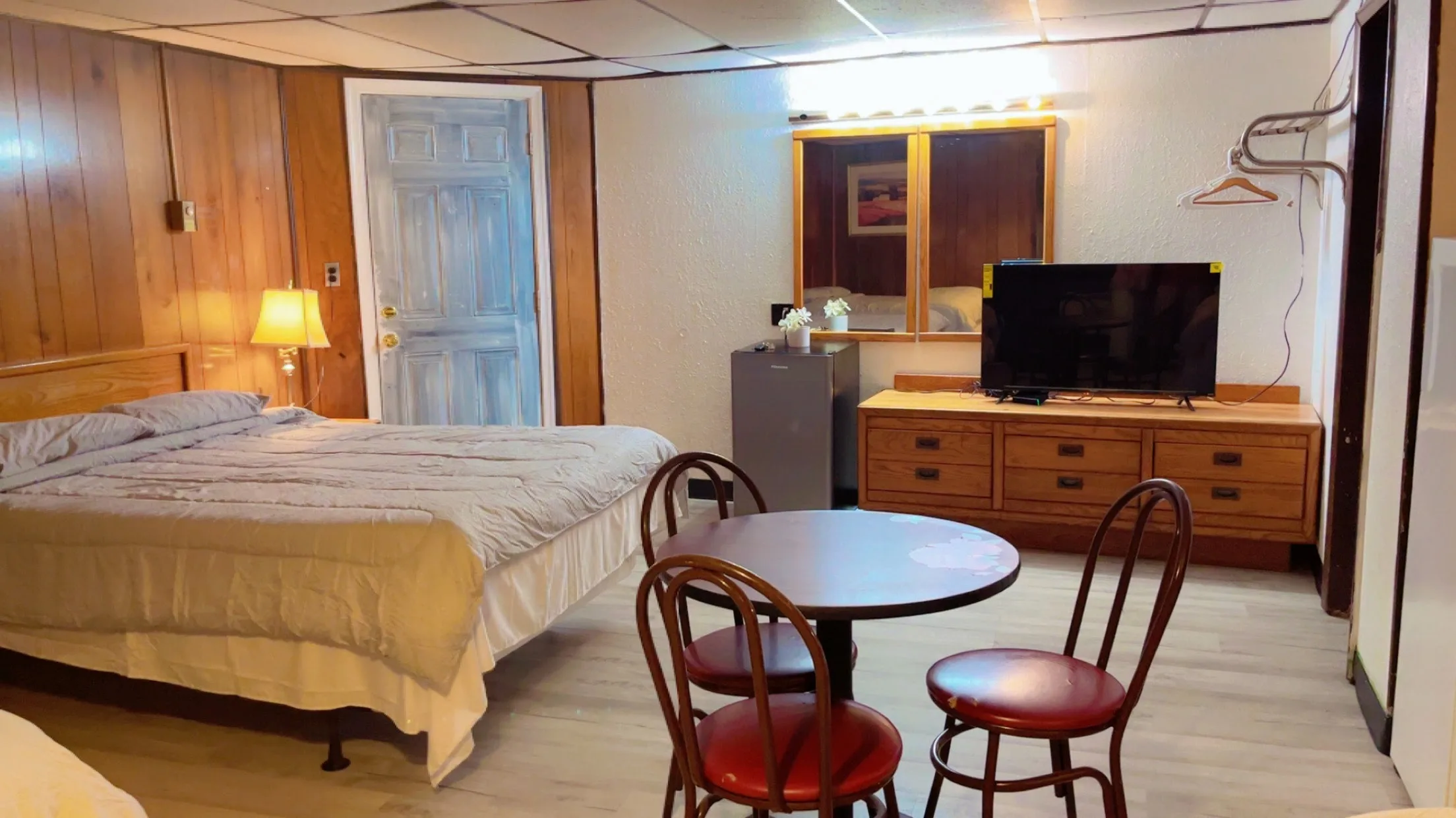 Super Lodge primary photo