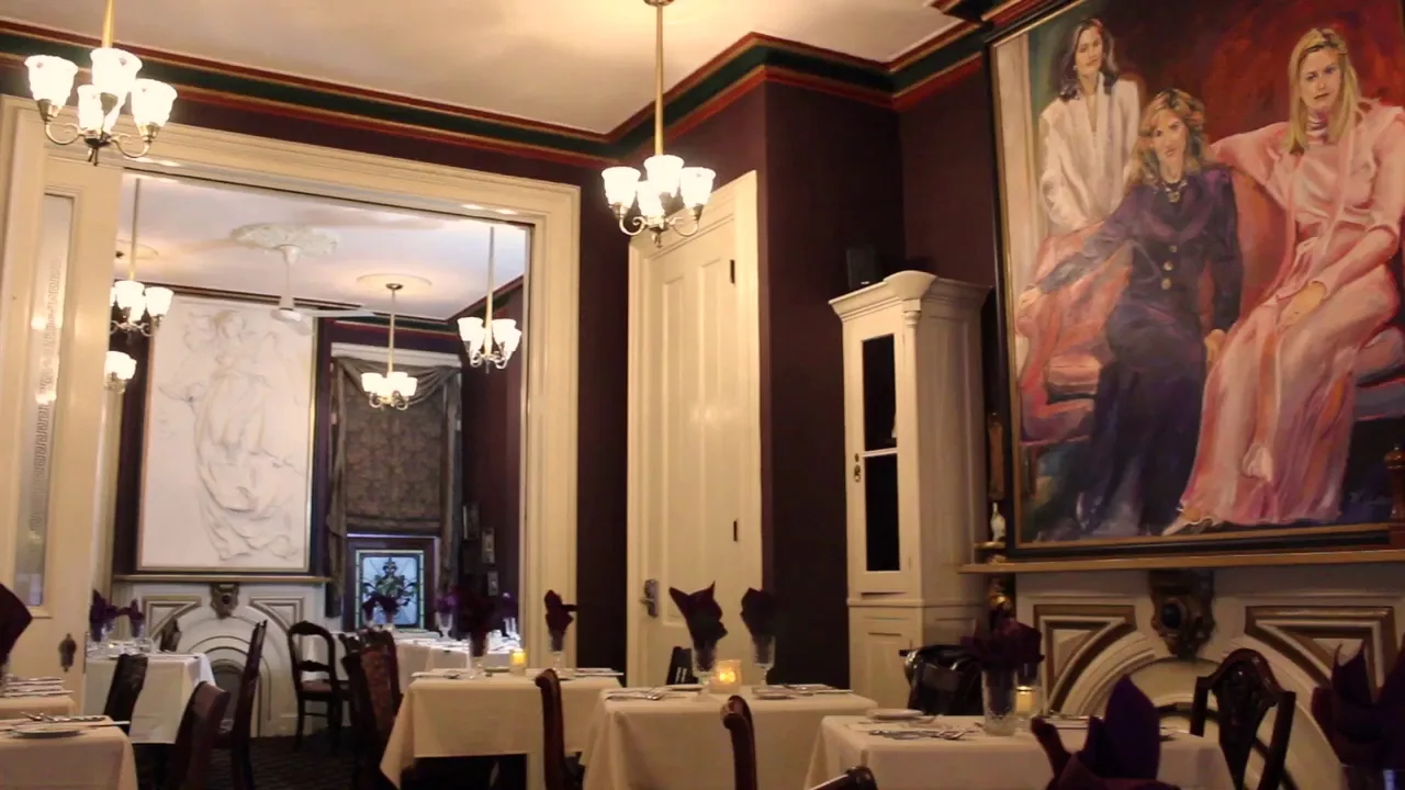 Symphony Hotel Bar & Lounge gallery image