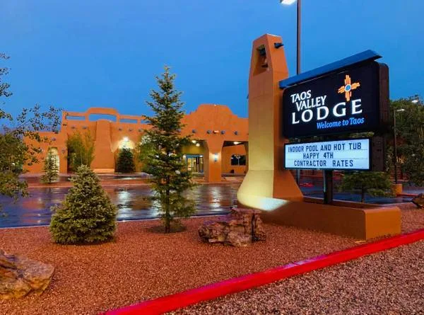 Taos Valley Lodge