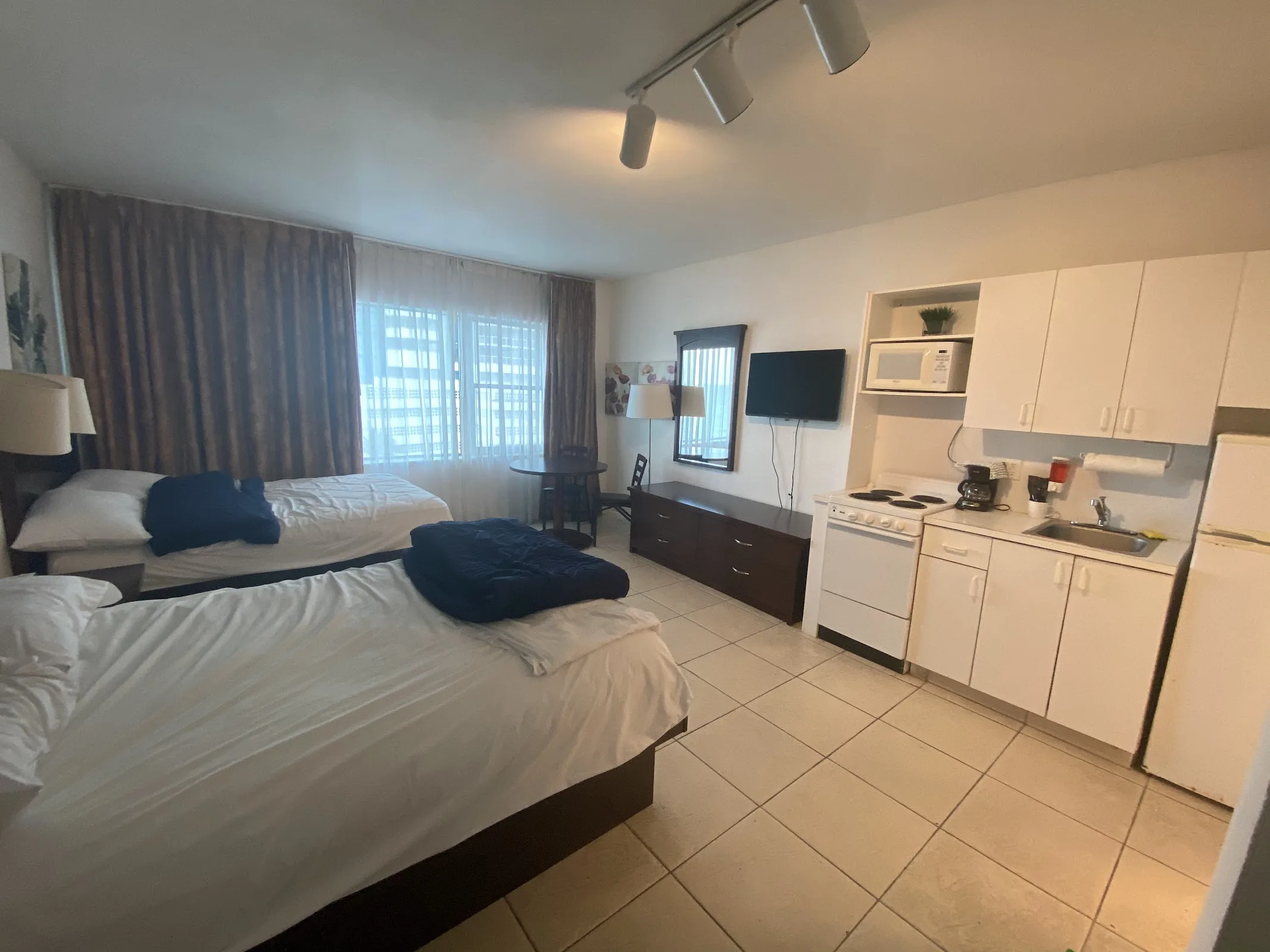 THE CASABLANCA MIAMI BEACH gallery image