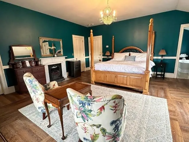 The Hamilton Hoppin House (Formerly Villa 120 Inn) gallery image