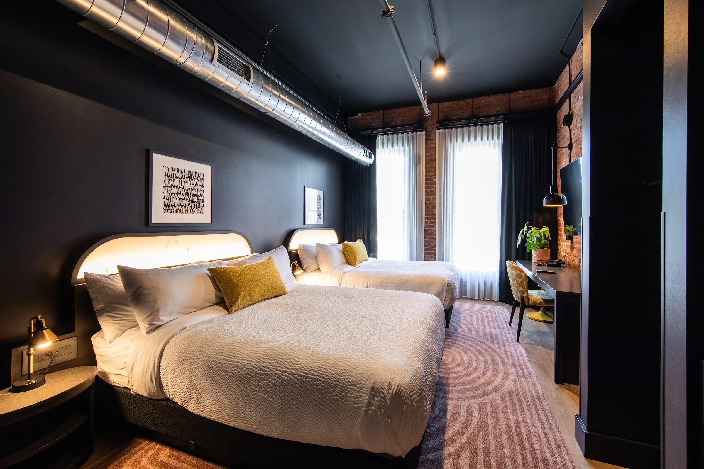 The Landmark Hotel & Casino gallery image