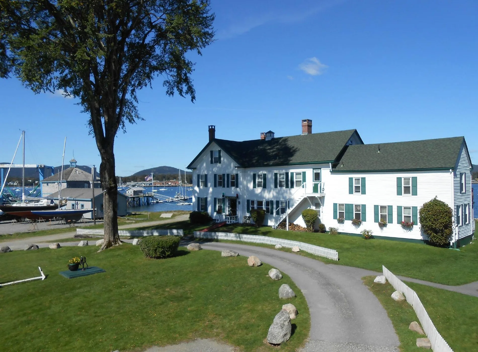 The Moorings Inn gallery image