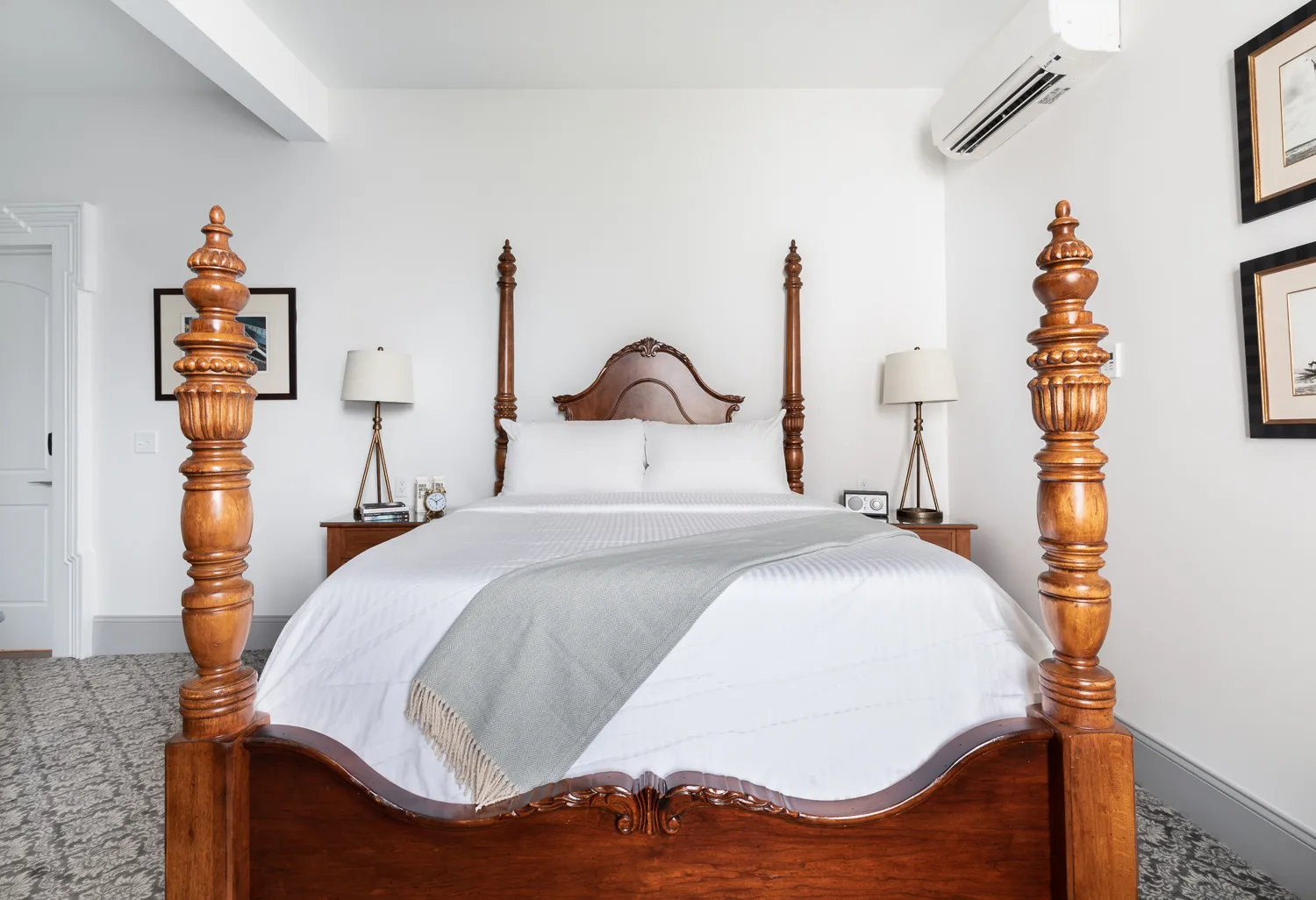 The Whaler's Inn Hotel of Mystic gallery image