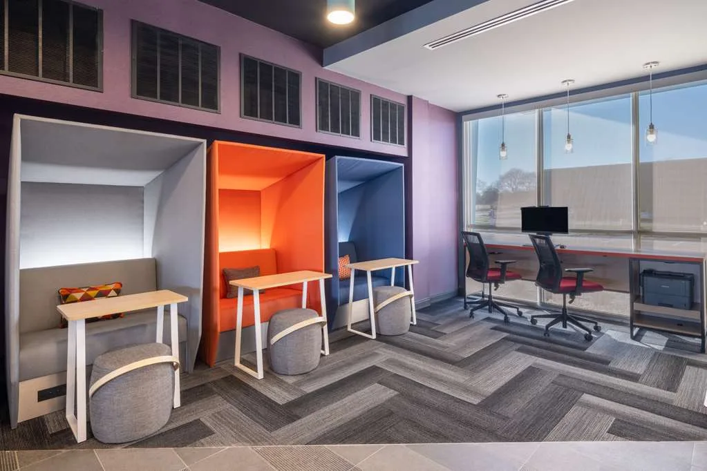 Tru by Hilton Naperville Chicago gallery image